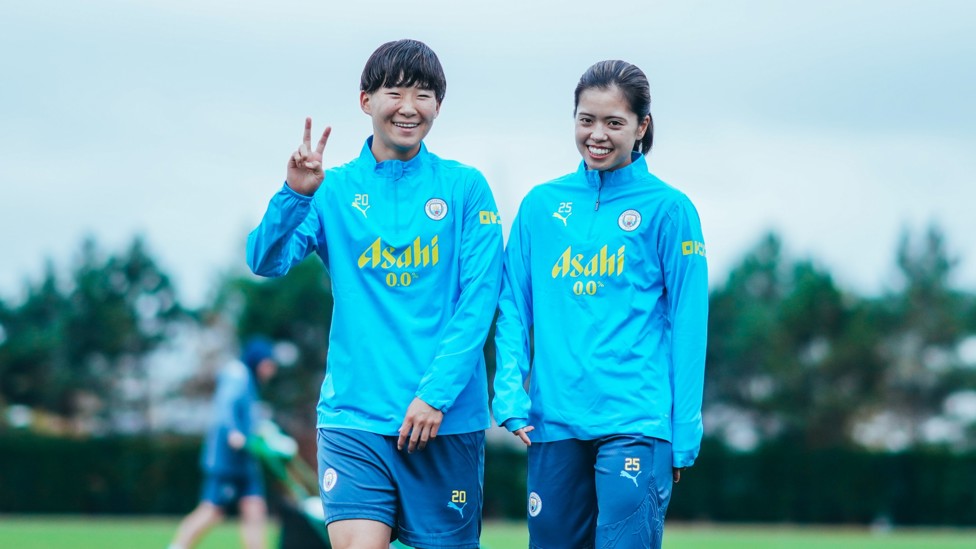 AOBA & YUI : Two of our Japanese stars smile for the camera