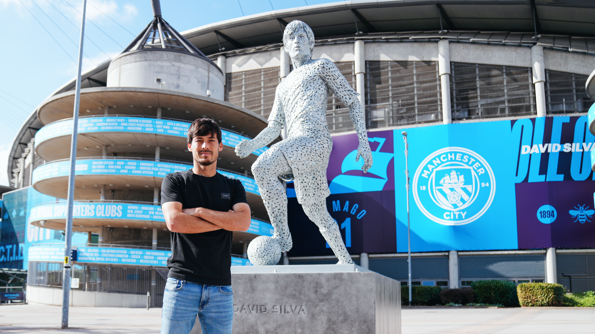 Manchester City to honour David Silva with a statue to celebrate his time  at the club