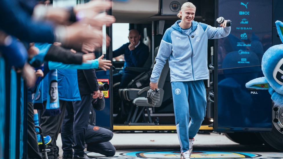 HAPPY HAALAND : Erling in good spirits when arriving at the stadium.
