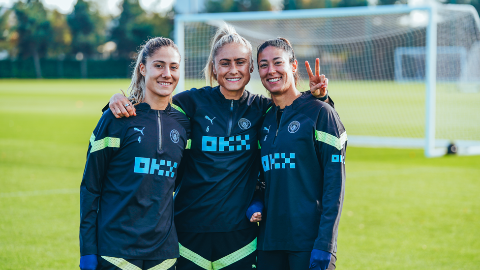 THREE MUSTKETEERS : Laia Aleixandri, Steph Haughton and Leila Ouahabi in front of the lens