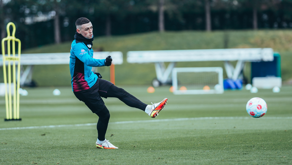 Training photos: Gearing up for United