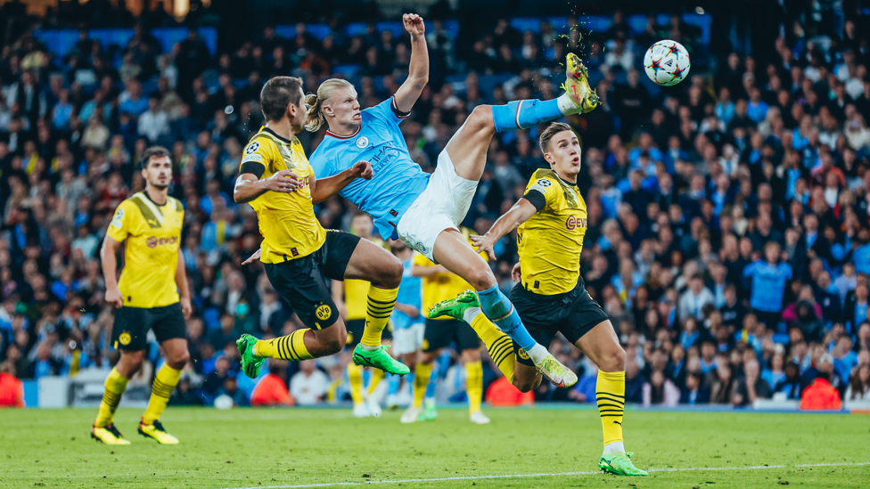 AIR HAALAND  : Haaland scored a remarkable goal in our 2-1 win over Dortmund in September.