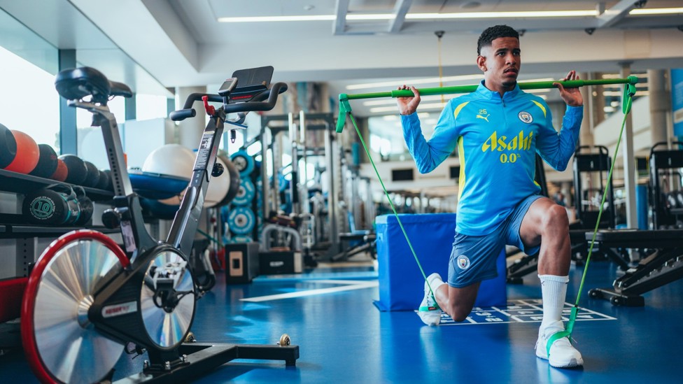 SAVVY SAVINHO : The Brazilian winger working hard in the gym 