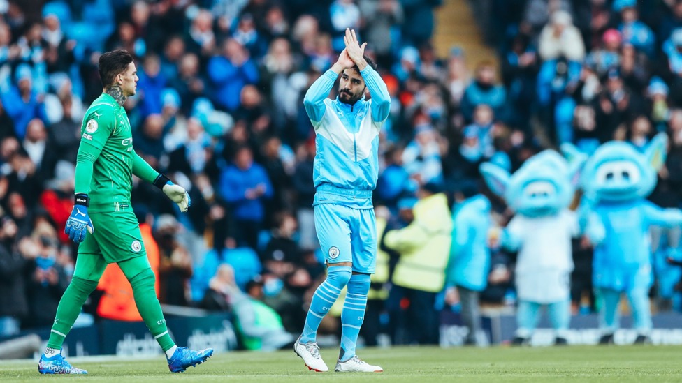 CAPTAIN GUNDO : Ilkay leads the team out onto the pitch.