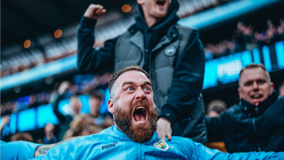 MANCHESTER IS BLUE : This is how it feels to be City!