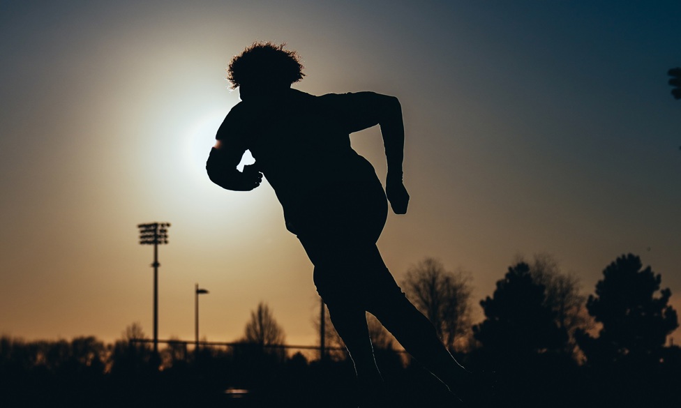 A stunning shot of Tai Sodje against the winter sun...