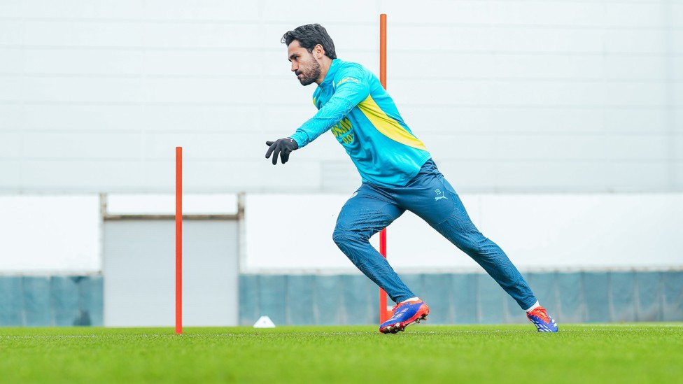 RUNNING MAN : Ilkay Gundogan putting in the hard yards