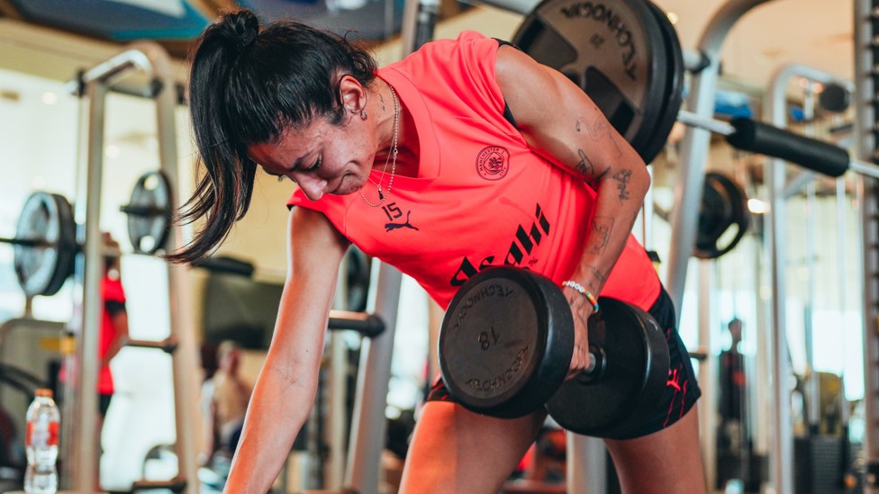 GYM WORK : Leila Ouahabi hard at work