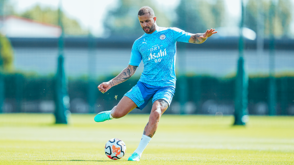 PASS AND MOVE  : Kyle Walker delivers an accurate pass.