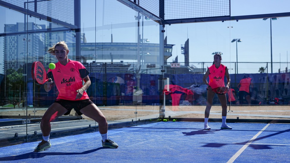 REACTION TIME : Laura Coomb's looks to get on the end of a quick ball. 