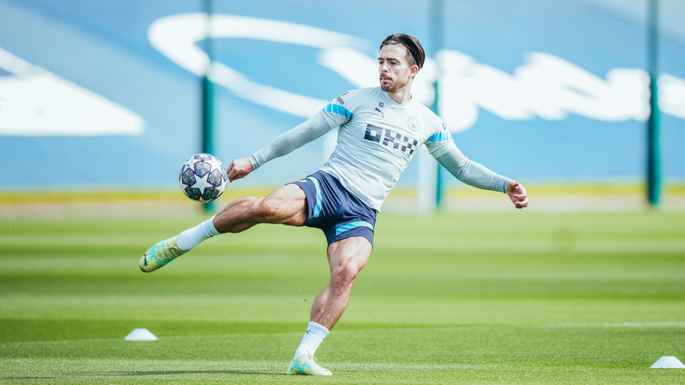 ON THE VOLLEY : Grealish fires a long range pass