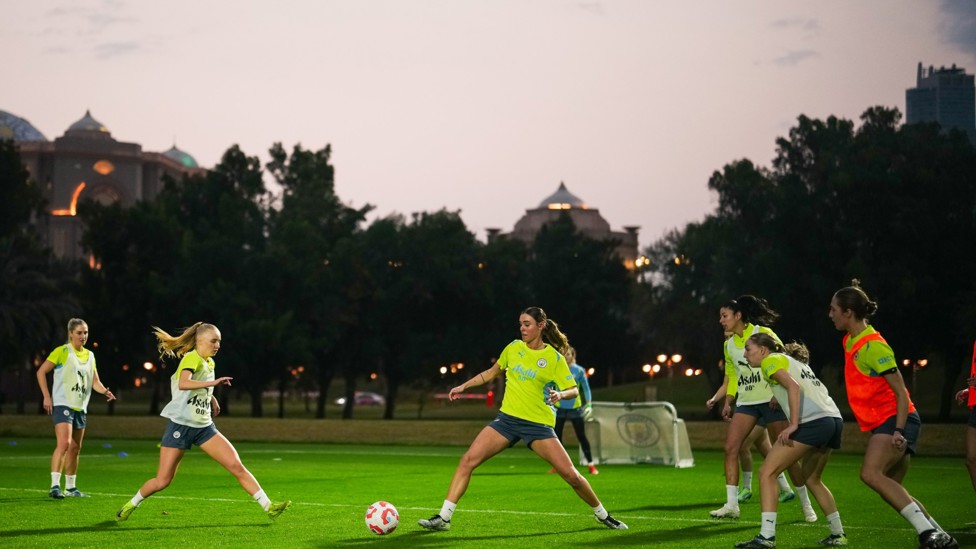 ON THE BALL : Jill Roord and Laura Blindkilde Brown compete for possession