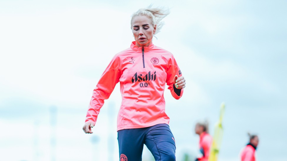 EYES DOWN : Alex Greenwood focuses on the ball