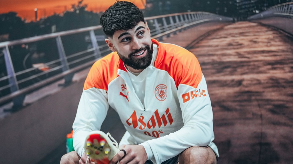 LACING UP : Josko Gvardiol putting his boots on ahead of training.