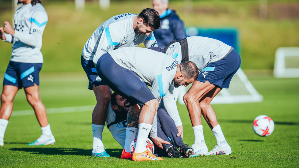 PICK-ME-UP : Dias, Kyle Walker and Riyad Mahrez get to grips with Bernardo