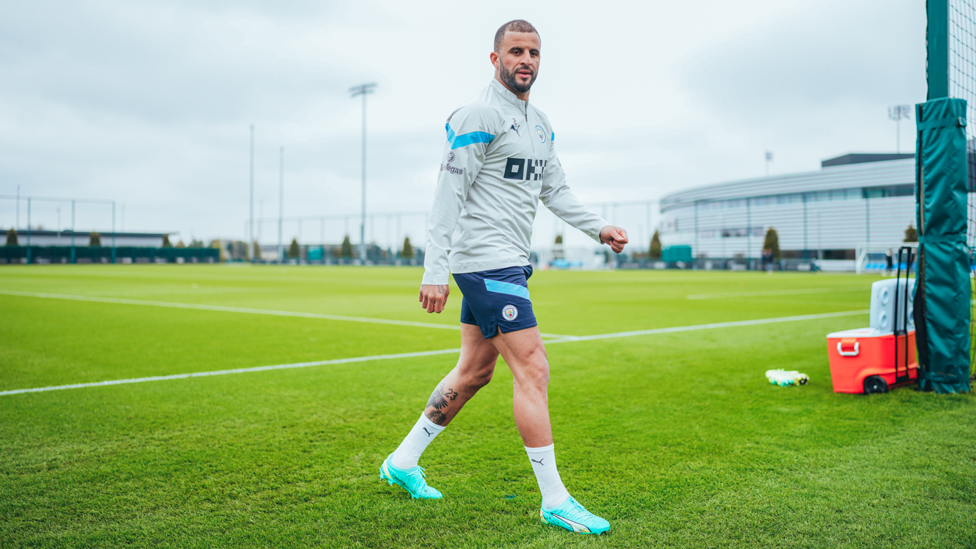 HELLO KYLE! : Kyle Walker looking stern during training