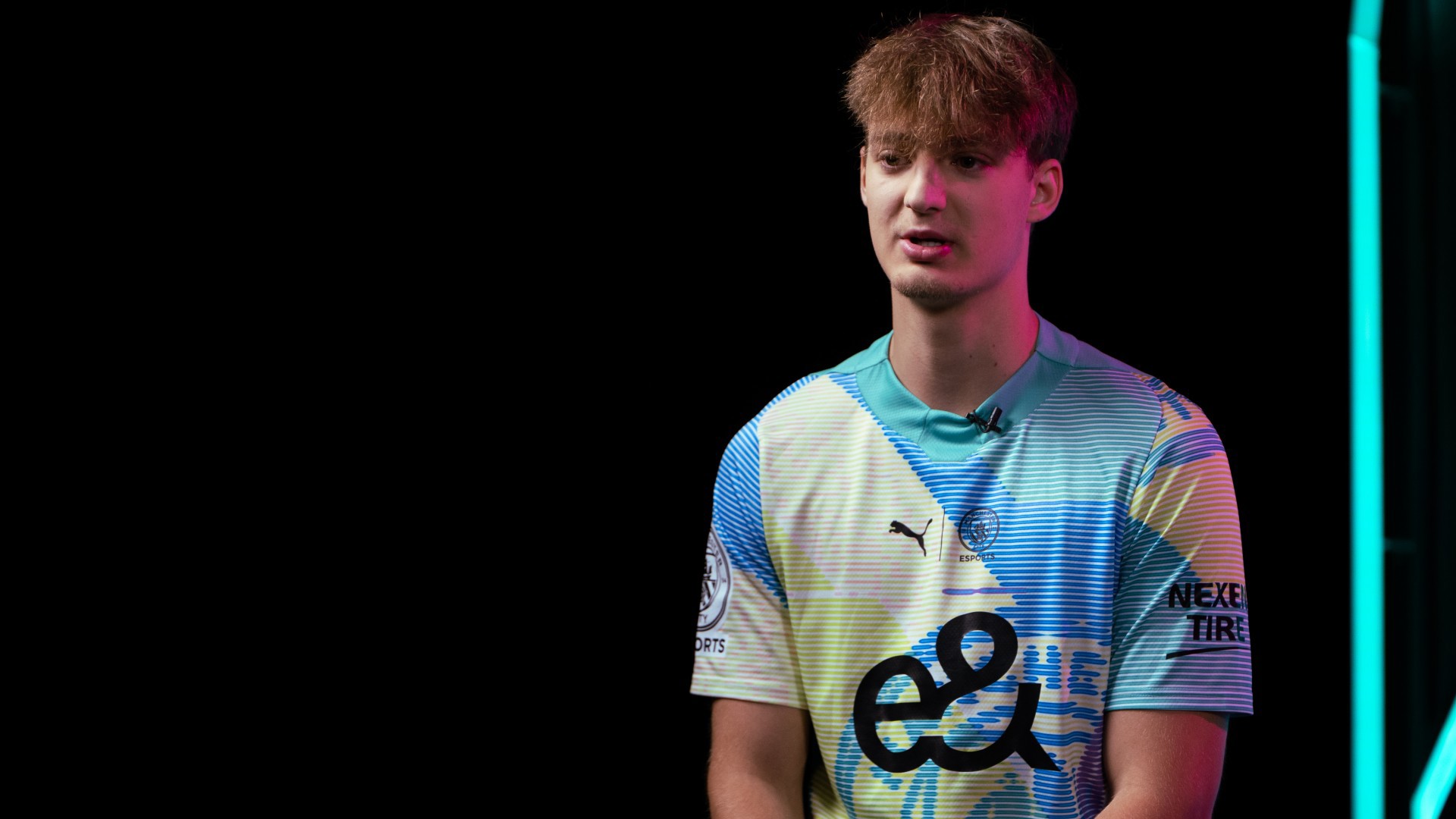 DEBUT : Trippernn wearing a Man City Esports shirt for the first time in 2023. 