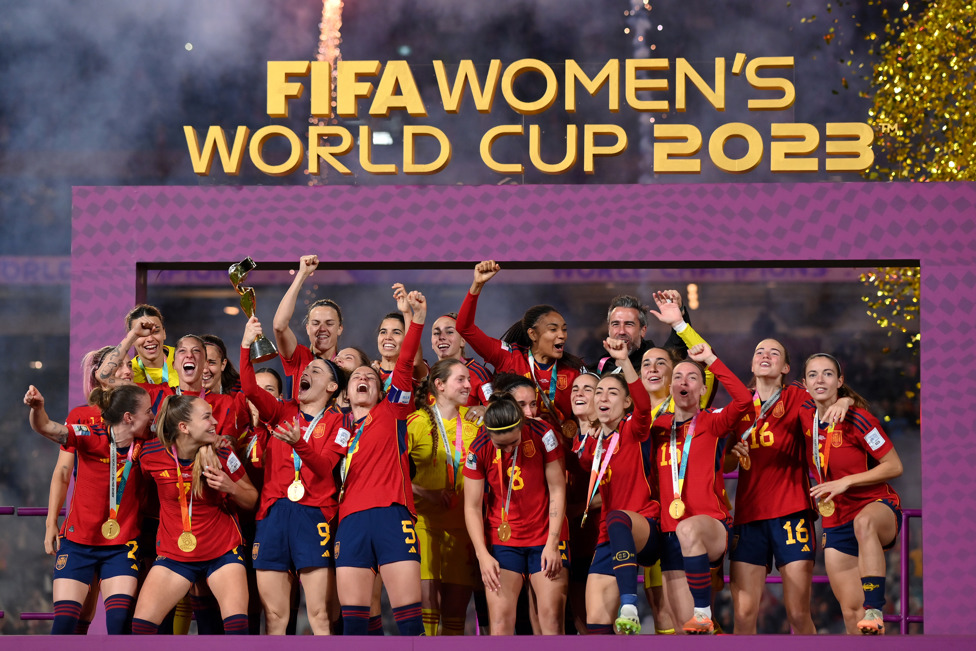 TERRIFIC TROPHY : Spain celebrate winning the World Cup trophy for the first time. 