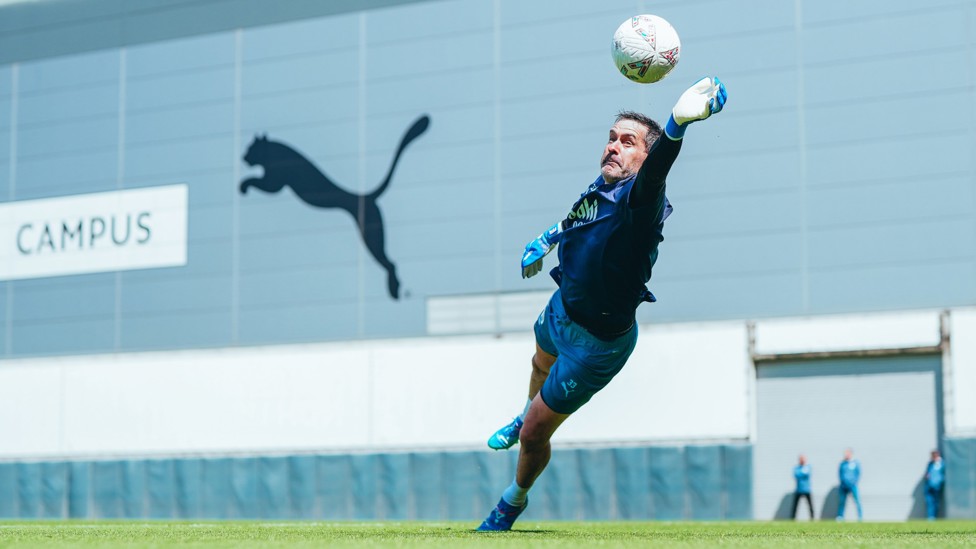 SCOTT SAVES  : Scott Carson produces a fantastic save.