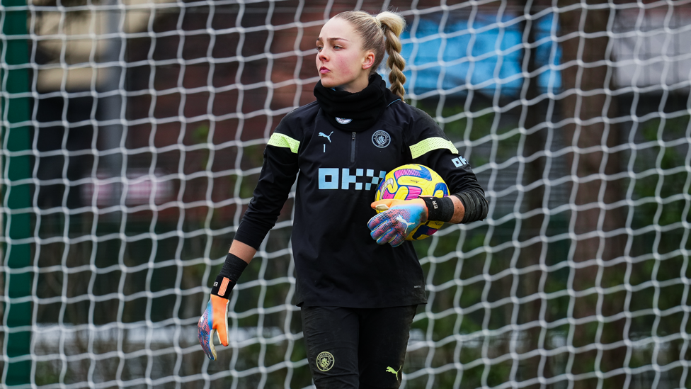 SAFE HANDS : Goalkeeper Ellie Roebuck