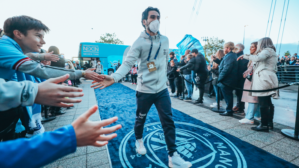 SKIPPER : Gundogan strides into the stadium.