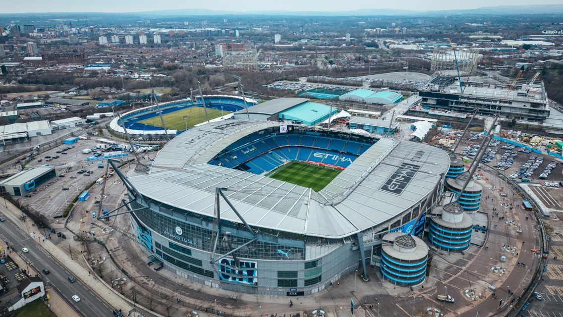 Start of trophy parade delayed until 19:00 due to reports of adverse weather conditions and lightning storms