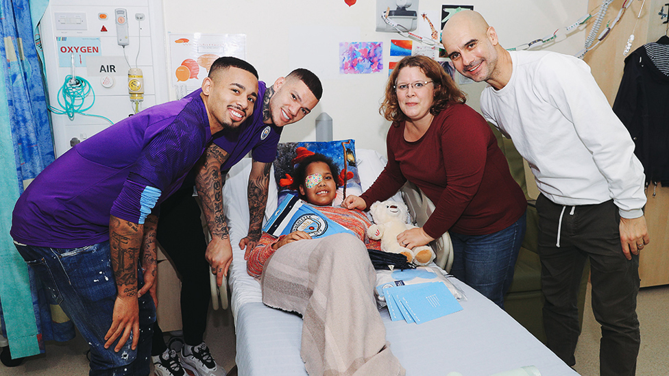 ALL SMILES : The boss, Gabriel Jesus and Ederson share a special moment