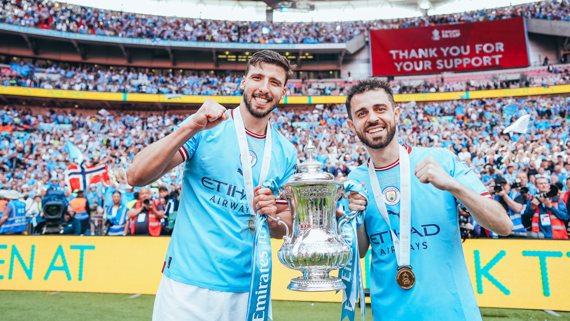 PORTUGUESE PALS: Bernardo and Dias enjoying the moment!