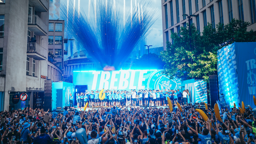 LEGENDS  : Guardiola and his players greeted by thousands of passionate fans at the end of the parade. 