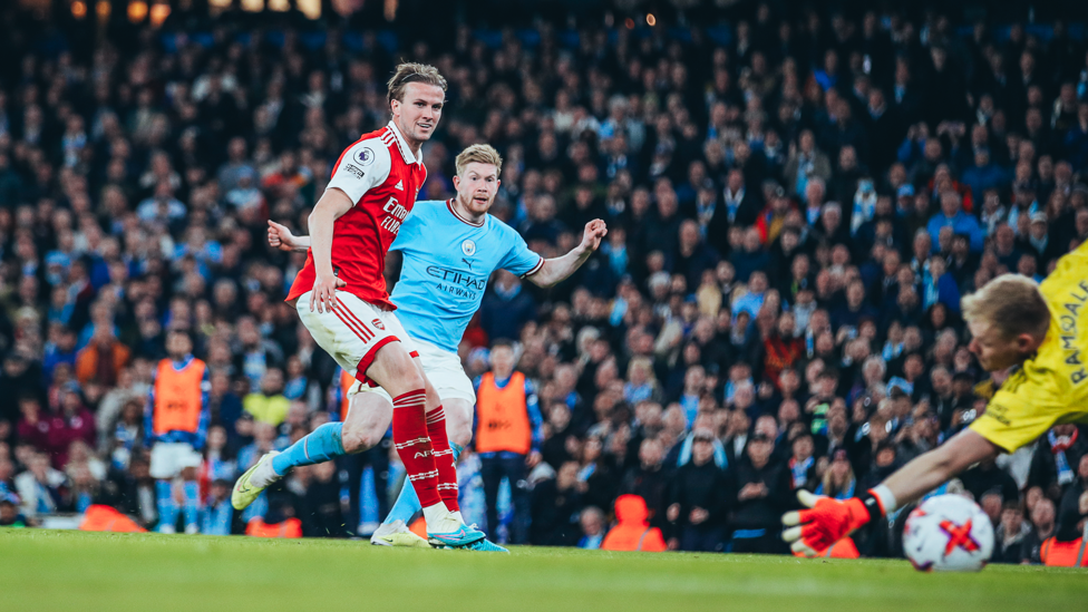 MIDFIELD MAESTRO : KDB makes it three!