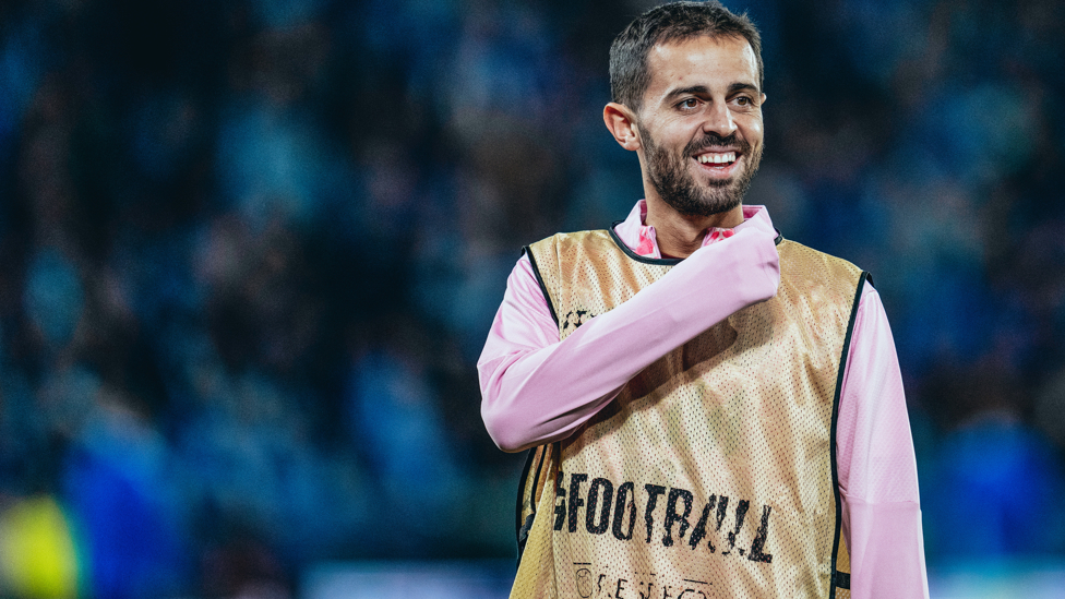 SMILEY SILVA : Bringing good vibes to the pre-match warm up.