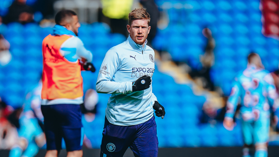 KING KEVIN : De Bruyne has his game face on.