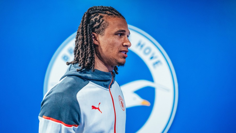 FLYING DUTCHMAN  : Ake arrives! 