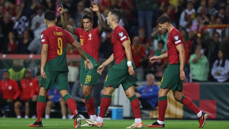 Portugal golea a Bosnia 0-5 con Rúben Dias en el once