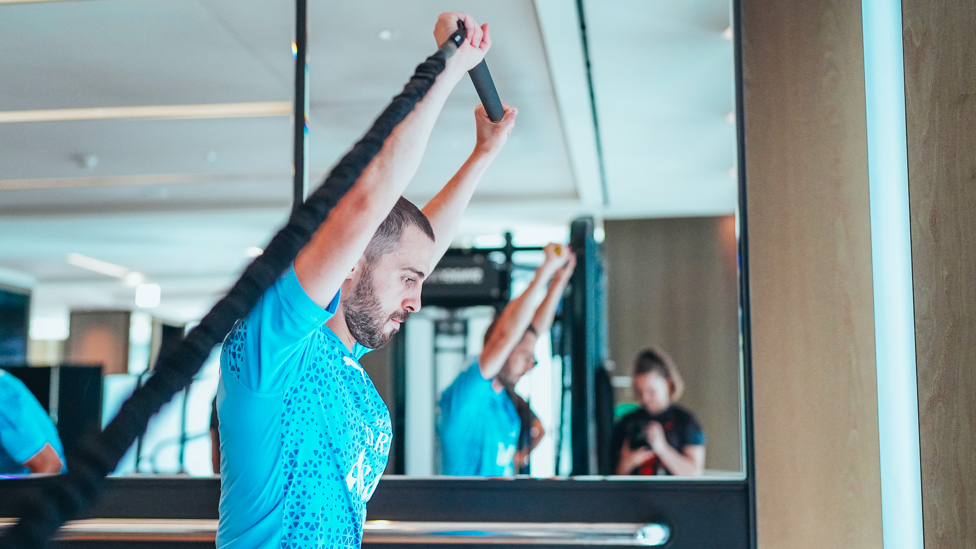 REACHING NEW HEIGHTS : Bernardo Silva stretching high