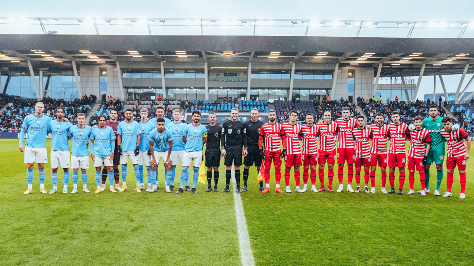 GAME TIME : The players pose for a picture ahead of kick off.