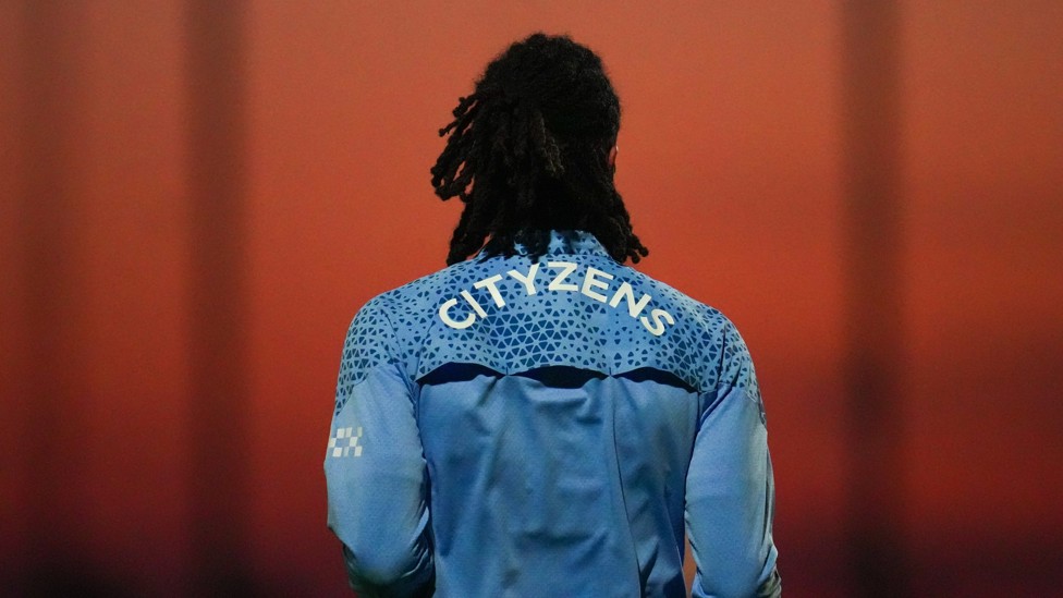 BACK TO THE FUTURE : Nathan Ake during training