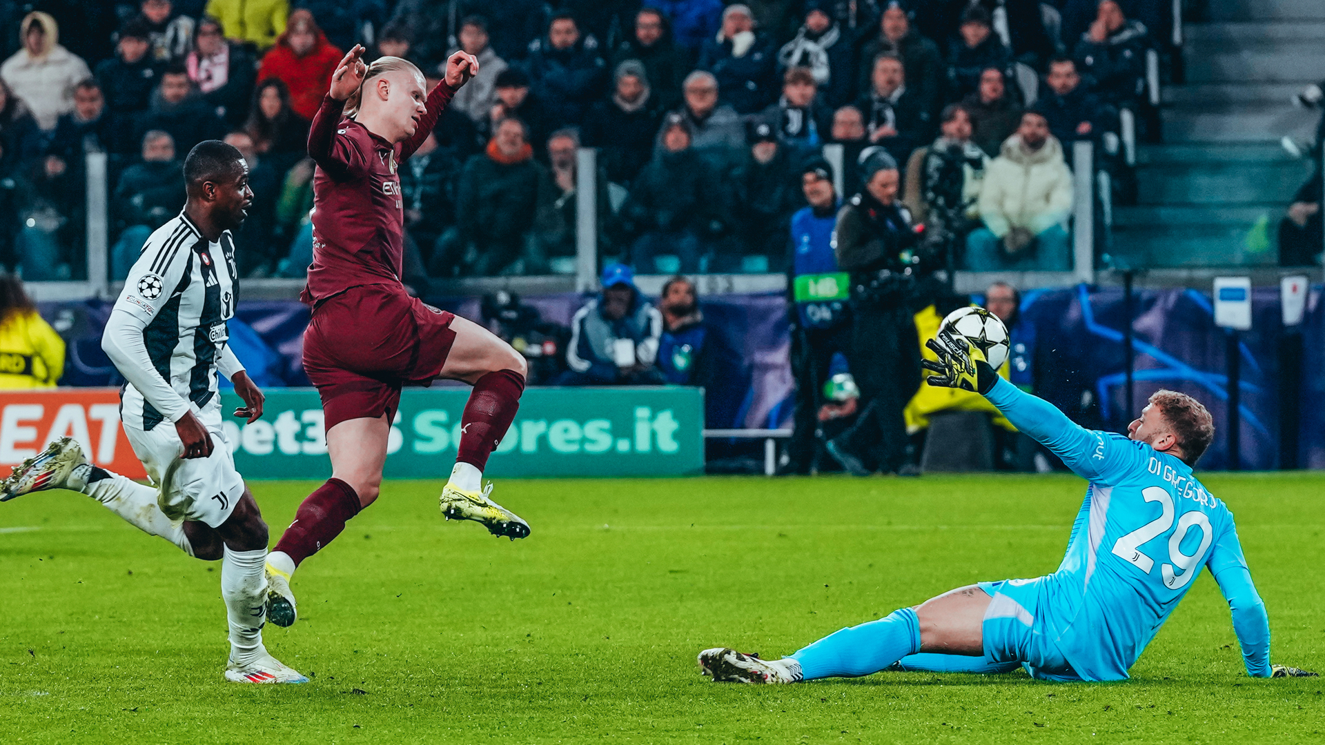 CLOSE: Erling Haaland is denied by the Juventus keeper.