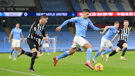 Guardiola: Cancelo could play again tomorrow!