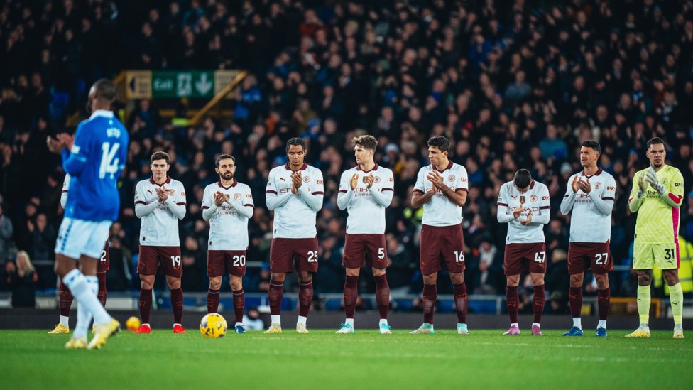 APPLAUD : A minute of applause for fans, former players and officials that sadly passed away in 2023.