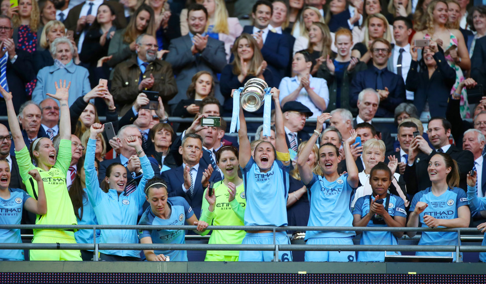 THE TITLE  : Steph Houghton lifts our first ever WSL trophy in 2016.