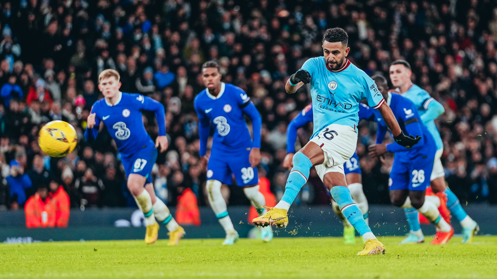 FANTASTIC FOUR : Mahrez smashes in a fourth from the spot.