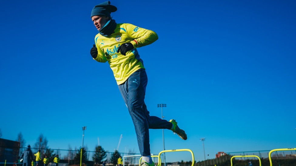 HOPPING HAALAND  : Erling Haaland makes his way through the obstacles. 