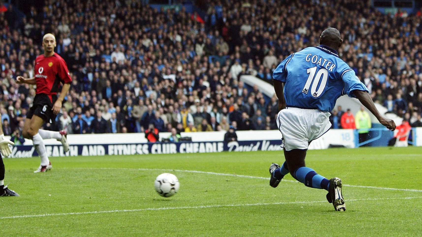 DERBY DELIGHT : Shaun Goater helps City win the final all-Manchester derby at Maine Road, by Alex Livesey