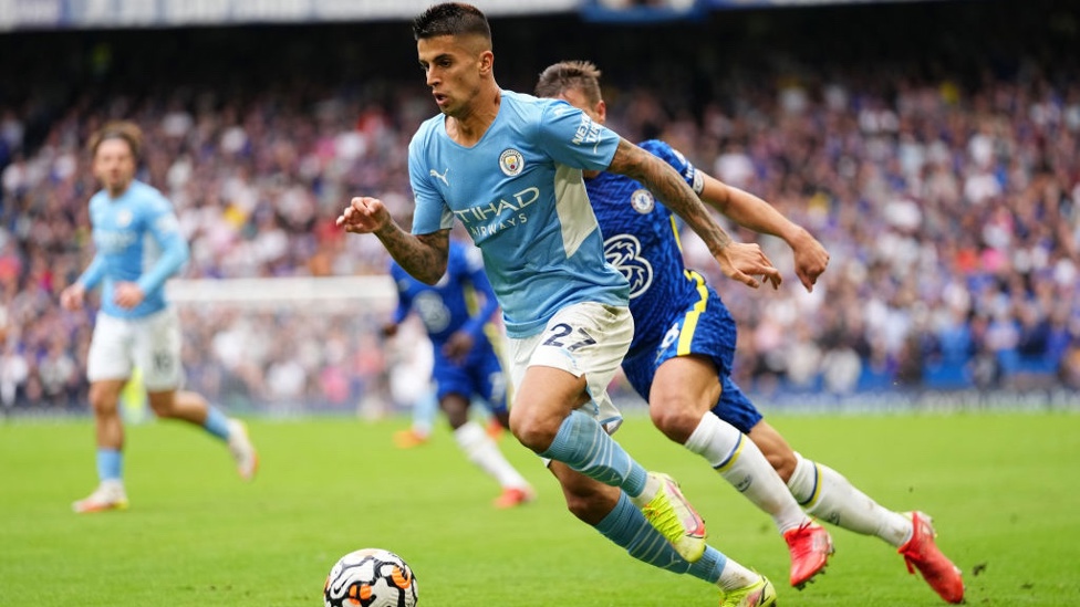 WOW JOAO : Cancelo drives City forward on the hunt for a second goal.