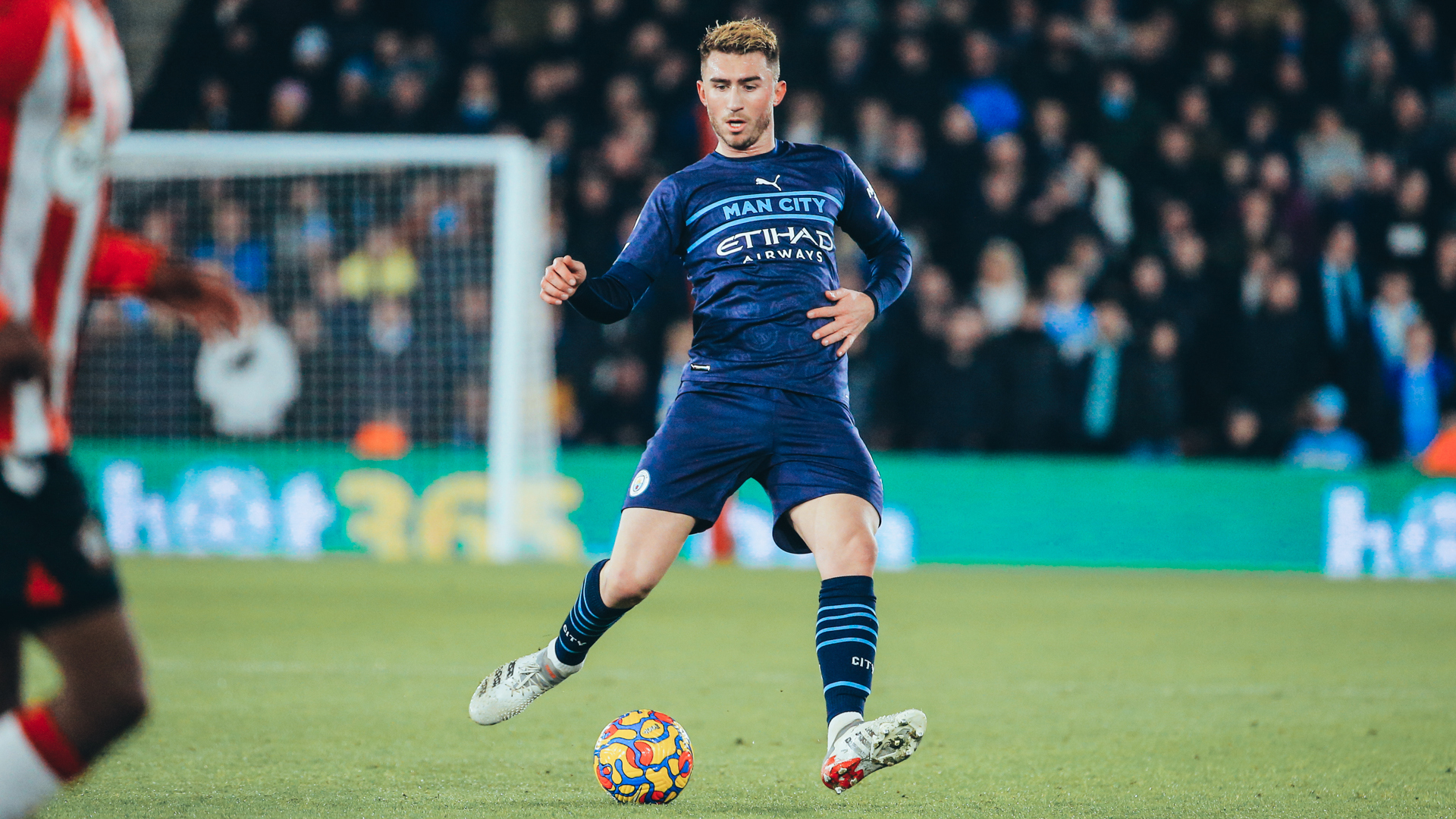 Albert aymeric. Aymeric Laporte man City. Эмерик Лапорт Манчестер Сити c мячом. Лапорте 2022. Aymeric Laporte ретроспективы.