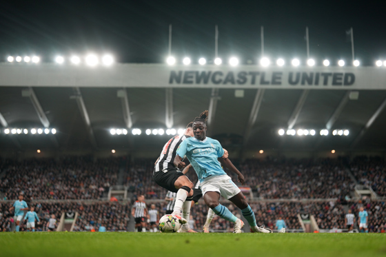 Em jogo intenso, City perde pro Newcastle por 1 a 0 e está fora da