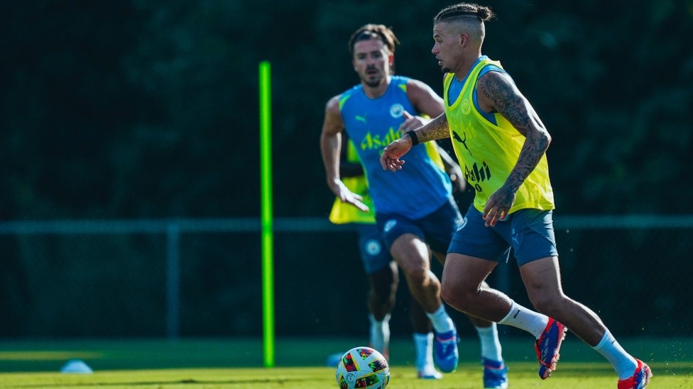 IN POSSESSION : Kalvin Phillips looks to play a pass. 