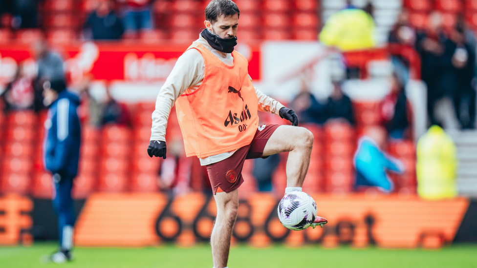 SILKY SILVA : Final touches ahead of kick off.